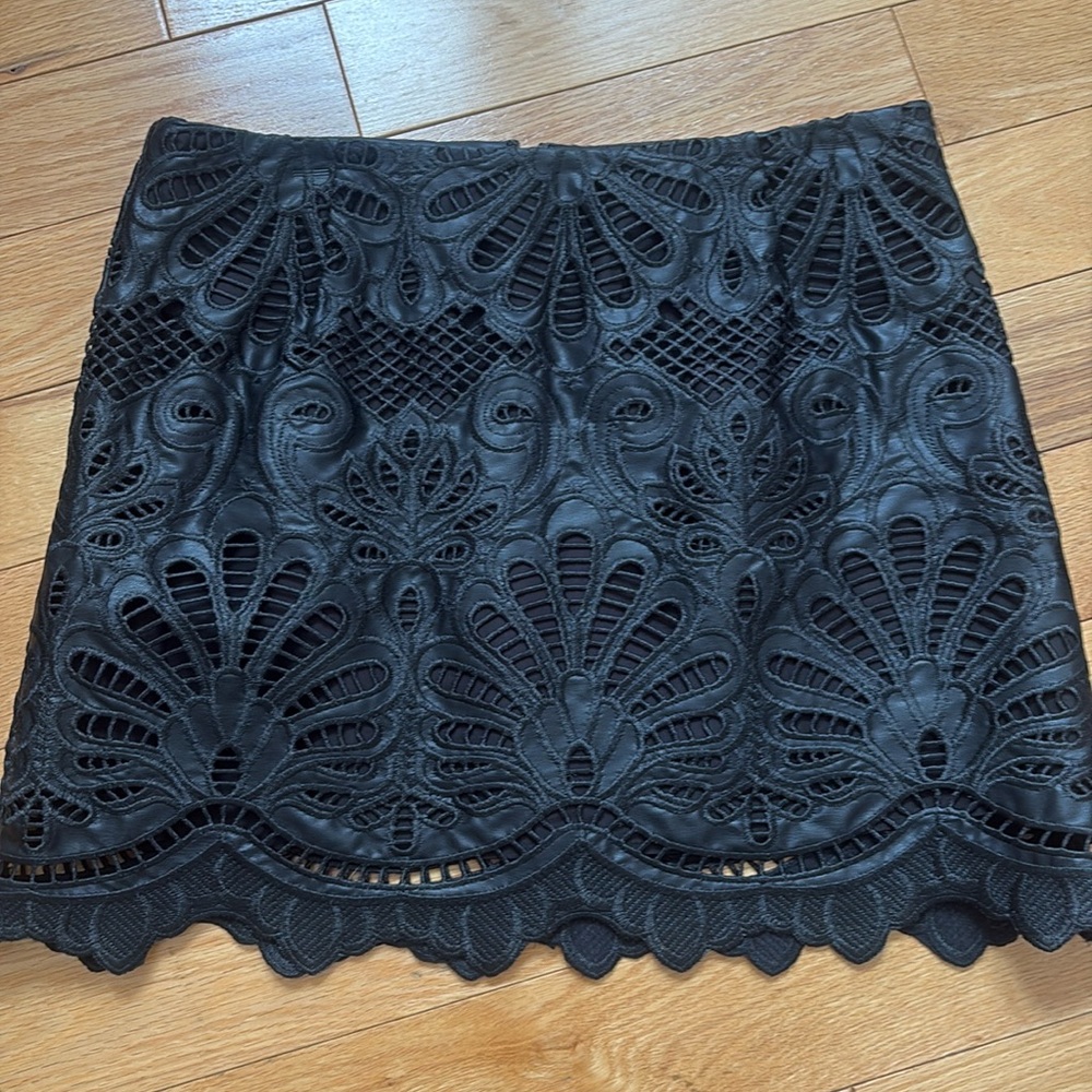 H&M skirt size 6 nwot